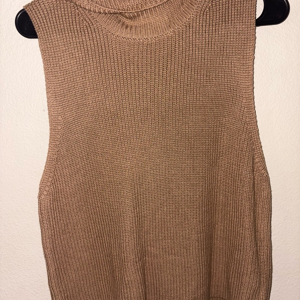Sweater Vest - Picture 3 of 9